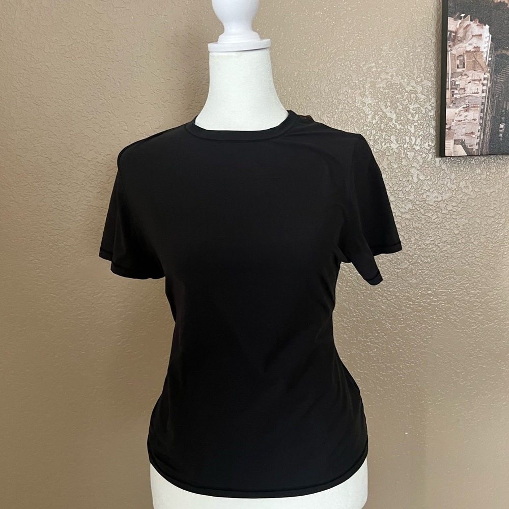 SKIMS Fits Everybody Short Sleeve T-shirt size:L